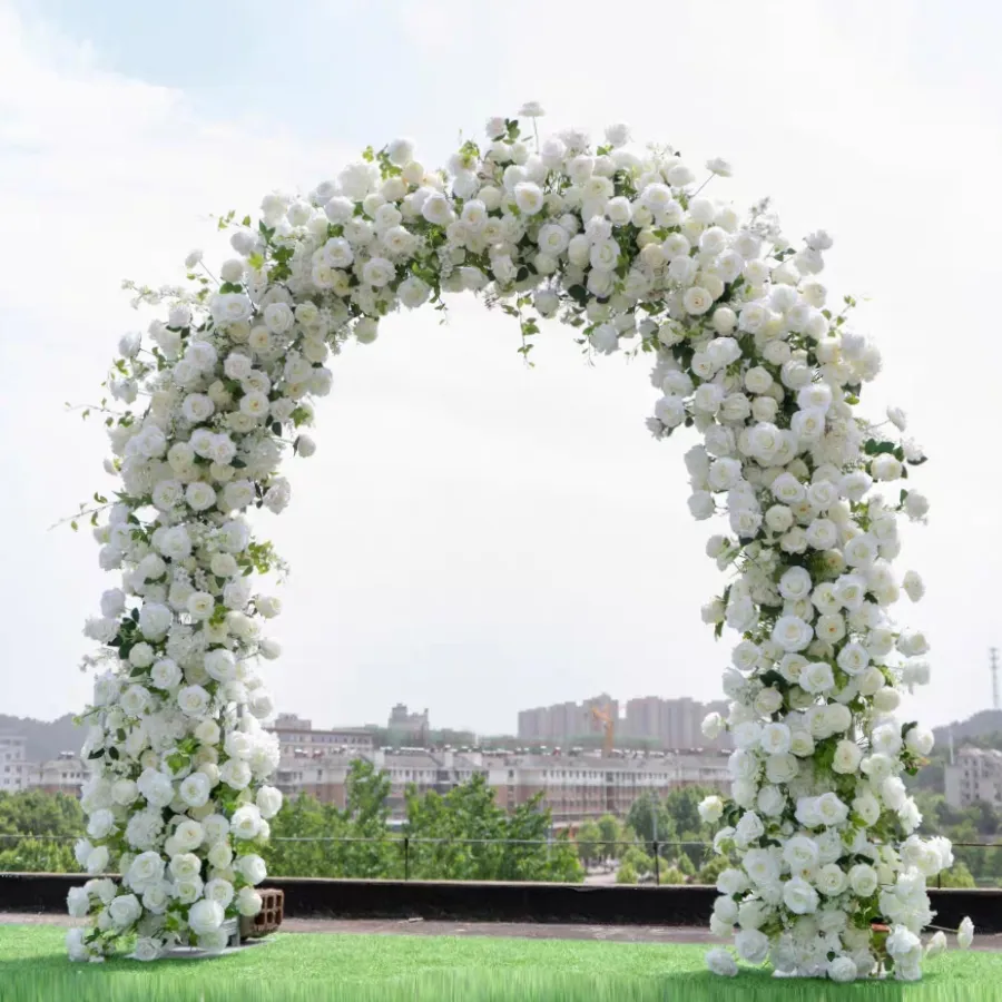 イベントデザイン屋外結婚式場の装飾シルクフラワーアレンジメント白い造花アーチ背景装飾ステージ用