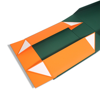 Boîte de papier kraft ondulé pliable magnétique haut de gamme personnalisée en gros doublure éponge imperméable et durable pour l'expédition postale