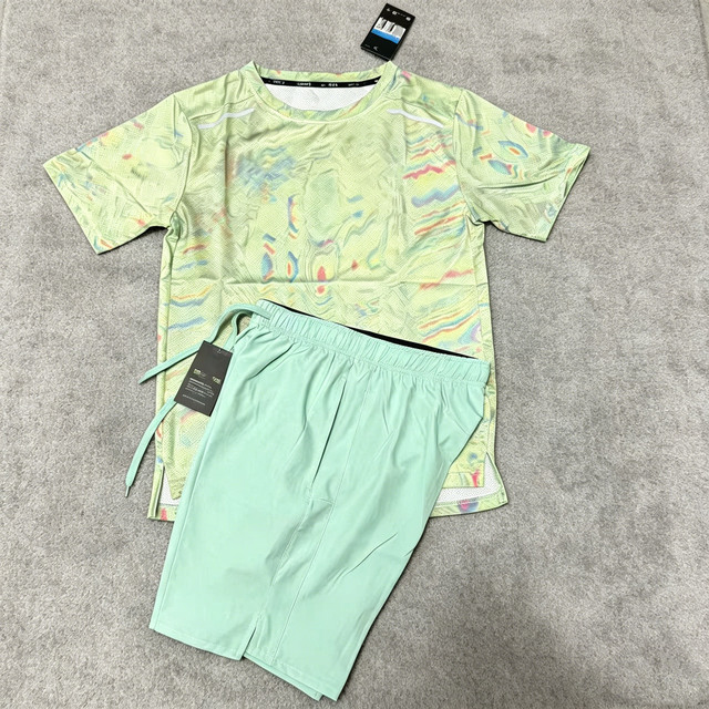 Summer Cooling Ice-silk Sportswear Hygroscopic Constant-temperature Sports T-shirt Anti-wrinkle and Durable Casual Sports Shirt