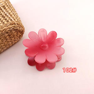 Nouveauté : Pince à cheveux en acrylique rose dégradé, raffinée et sophistiquée - Product Image 2