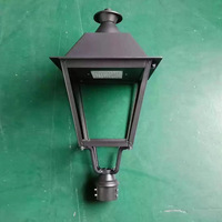 Lampadaire de cour carrée à module LED standard UE 100W IP55 6000lm 3000-6000K, large plage de tension, en aluminium sur mesure