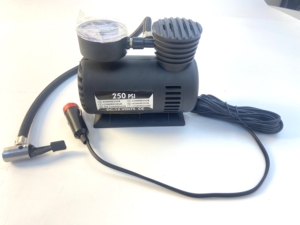 Compresseur d'air <span class=keywords><strong>de</strong></span> voiture 12v Pompe à air Mini compresseur d'air Gonfleurs <span class=keywords><strong>de</strong></span> <span class=keywords><strong>pneus</strong></span> Gonflables portables - Product Image 2