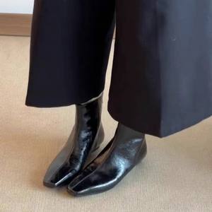 Botines de Mujer con Punta Cuadrada de Cuero Genuino Negro Estilo Francés, Elegantes y Versátiles para el Trabajo, con Cierre Trasero - Product Image 2