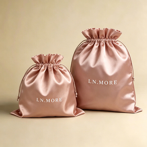 Sac à poussière en satin en gros pour sac à main, pochette de rangement de luxe pour bijoux, emballage personnalisé avec cordon de serrage, petit MOQ 100 pièces - Product Image 3
