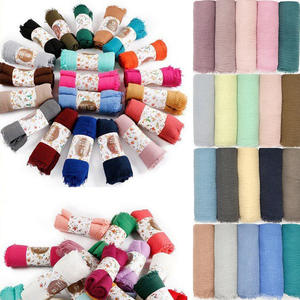 ผ้าคลุมศีรษะแบบนุ่มพรีเมียม ผ้าฝ้ายยับ 126 สี มีสินค้าในสต็อก สำหรับสตรีชาวมุสลิมในมาเลเซีย ผ้าคลุมฮิญาบ - Product Image 1