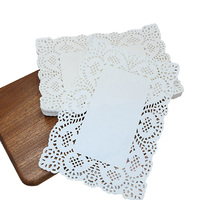 Napperons en papier Saint-Valentin en forme de cœur, napperons en papier pour gâteaux et desserts, napperons en papier roses en forme de cœur pour la nourriture et les événements formels