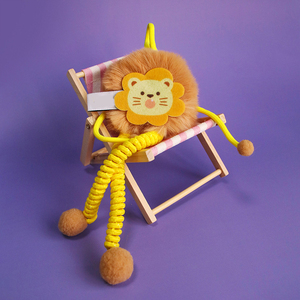 Nueva muñeca colgante de hierba gatera de peluche para mascotas, juguete con sonido de campana chirriante, cuerda elástica, juguete interactivo para gatos - Product Image 3
