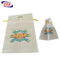 Cordon de traction souple blanc poignée découpée produits de soins maternels transporter shopping plastique magasin de détail poly-sac