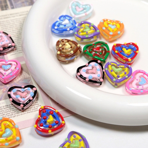 ชุดทำลูกปัดรูปหัวใจน่ารัก ลูกปัดหลากสีเพ้นท์มือ สำหรับสายคล้องโทรศัพท์ พวงกุญแจ และจี้กระเป๋า - Product Image 4