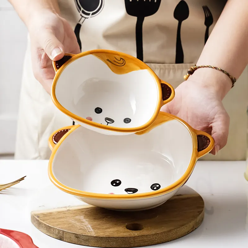 Animal shaped ceramic plates have lovely style and personal characteristics