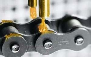 Huile lubrifiante pour chaîne 200ML Convient au liquide brun pour chaîne d'outils électriques - Product Image 2