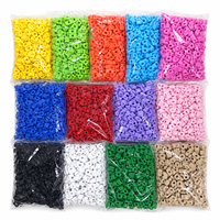 Breloque de sac colorée tressée avec lettres, porte-clés en perles acryliques, pendentif de sac à dos fait main, breloque de sac à main, accessoire de mode