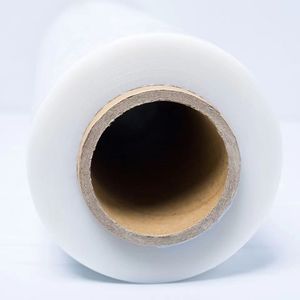 Rouleau de <span class=keywords><strong>film</strong></span> plastique Strech Rouleau de <span class=keywords><strong>film</strong></span> étirable d'emballage <span class=keywords><strong>en</strong></span> polyéthylène 23 microns - Product Image 3