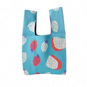 Nouveau sac fourre-tout de créateur, mini pochette de poignet, sac à main tricoté mignon motif fraise pour filles - Product Image 5