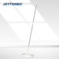 Serpillère à sec pour nettoyage en profondeur avec texture alvéolée, retient efficacement la saleté, manche lavable et réutilisable