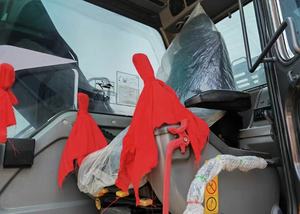 L'excavatrice sur chenilles d'occasion Volvo EC210 en bon état offre des performances stables Utilisation économique Composants de moteur de pompe à moteur à noyau - Product Image 6