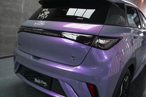Euromaster, fabricant de film vinyle de haute qualité pour covering automobile, vinyle gris-violet, adhésif faiblement collant, covering complet de la carrosserie, installation facile - Product Image 5