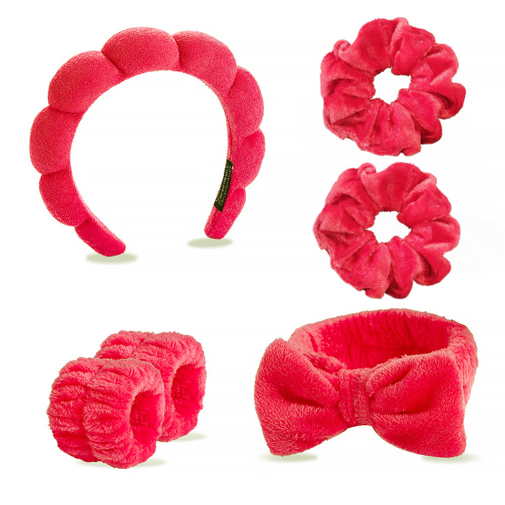 Ensemble de six élastiques à cheveux en velours rouge vif - emballage individuel.