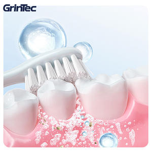 Outils professionnels de compensation de soins bucco-dentaires usage domestique Portable <span class=keywords><strong>choc</strong></span> électrique balayage brosse à dents électrique intégrée nettoyeur de dents - Product Image 3