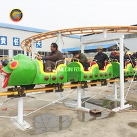 Train à chenilles à glissière Caterpillar en vente chaude, manège de montagnes russes pour enfants