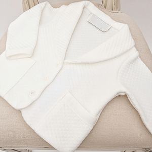 Conjunto <span class=keywords><strong>de</strong></span> Ropa <span class=keywords><strong>de</strong></span> Bebé <span class=keywords><strong>de</strong></span> <span class=keywords><strong>3</strong></span> Piezas <span class=keywords><strong>de</strong></span> Algodón Francés <span class=keywords><strong>para</strong></span> Recién Nacido <span class=keywords><strong>de</strong></span> 6 <span class=keywords><strong>a</strong></span> 12 <span class=keywords><strong>Meses</strong></span>, Incluye Body, Chaqueta y Pantalones <span class=keywords><strong>para</strong></span> Fiestas <span class=keywords><strong>de</strong></span> Cumpleaños - Product Image 6