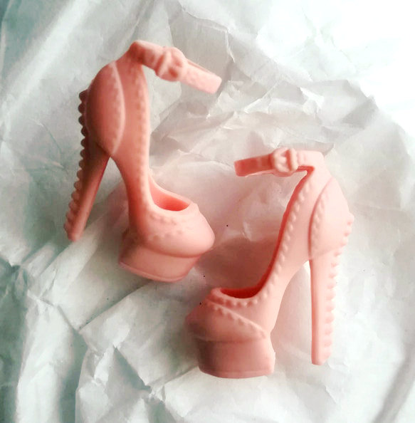 Elegant apricot-shoes worn by petite barbie doll as picture