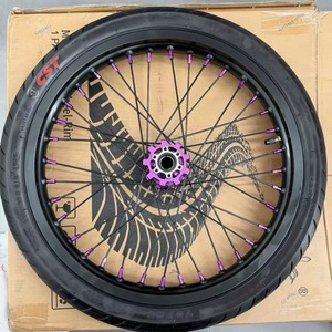 Ensemble de roues de moto Surron Light Bee X EM01 Super, roues CNC de 17 pouces, pneus CST 6577 70/90-17 90/80-17 - Product Image 1
