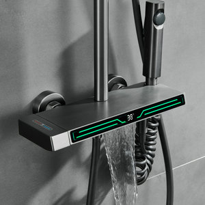 Set di rubinetti per vasca e <span class=keywords><strong>doccia</strong></span> a vista di nuovo design alla moda con spettacolo di temperatura e luce a LED ambientale - Product Image 4