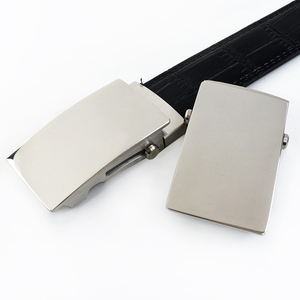 MeeTee YK003 36mm/39mm accesorios de ropa rodillo de acero inoxidable <span class=keywords><strong>sin</strong></span> <span class=keywords><strong>dientes</strong></span> hebilla de cinturón para hombres hebillas automáticas - Product Image 5