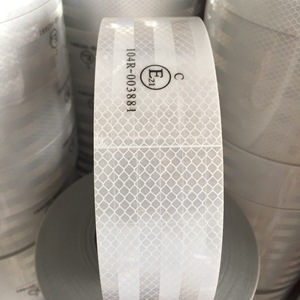 สติกเกอร์สะท้อนแสงคุณภาพสูง เกรดเพชร 00821 แบบแบ่งส่วน ECE-104R เทปสะท้อนแสงสำหรับรถบรรทุกหนัก - Product Image 6