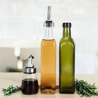 Bouteille à huile carrée en verre avec bec verseur pour la sauce soja et les condiments