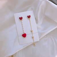 Boucles d'oreilles créatives creuses avec pompon en zircon perle minimaliste bijoux 925 argent aiguille asymétrique coeur rouge boucles d'oreilles pour femmes