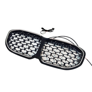 Parrilla Delantera Hexagonal Negra para BMW F40, Compatible con Modelos 2020, 2021, 2022, 2023 y 2024 de la Serie 1, Material ABS - Product Image 5
