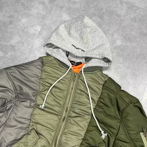Giacca da Uomo di Alta Qualità in Stile Streetwear, Pesante, con Design a Contrasto e Chiusura a Zip - Product Image 2