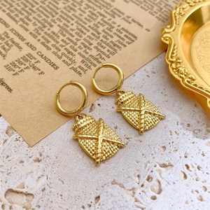 1 Paio di Orecchini Pendenti in Acciaio Chirurgico 316L 18G, Texture Intrecciata, Placcati in Oro, Stile Ancora, Gioielli alla Moda - Product Image 4