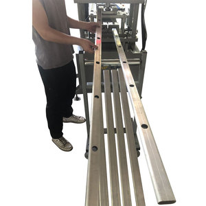 Punzonadora de escalera de aluminio de doble propósito, punzonadora CNC para escalera de tipo <span class=keywords><strong>A</strong></span> de doble propósito - Product Image 1