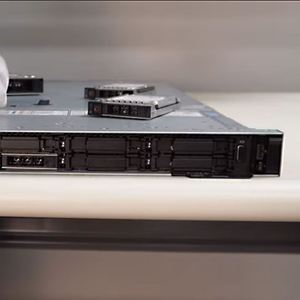 สำหรับ R6515 10*2.5" EPYC 7F72 3.2GHz 32GB DDR4 SATA/SAS PERC H840 550W เซิร์ฟเวอร์แบบแร็ค 1U รับประกัน 3 ปี มีสินค้าพร้อมส่ง - Product Image 1