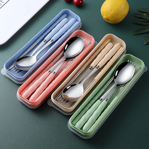 Juego de Cubiertos Portátil de Acero Inoxidable con Diseño de Bambú, 3 Piezas (Cuchara, Tenedor, Palillos) con Caja de Almacenamiento para Escuela, Oficina, Viajes y Picnic - Product Image 4