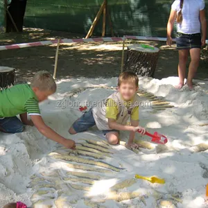 Сделанный на заказ искусственный большой размер Стекловолоконный динозавр ископаемый для детей раскопок игра