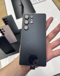 Smartphone S25 Ultra 5G LTE Sbloccato di Grado Professionale con Fotocamera da 200MP, Processore Snapdragon 8 Elite, Batteria da 5000-5999mAh - Product Image 1