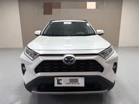 Bon prix pour une voiture d'occasion en bon état Toyota RAV4 2022 2.5L Hybride E-CVT 2WD Édition Elite avec toit ouvrant SUV en stock