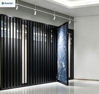 Présentoirs métalliques coulissants contemporains sur mesure pour carreaux muraux en céramique, carreaux de quartz et revêtements de sol en bois pour magasins