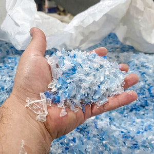 Flocons de bouteilles PET 2Lians lavés à chaud, naturels/transparents bleus, pour plastique recyclé, 22 tonnes MOQ, emballés en sac, QA Origin - Product Image 1