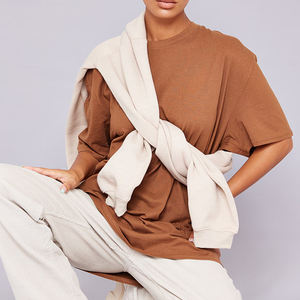 OEM fabricante personalizado 2025 mujeres con estilo de gran tamaño suelto verano transpirable 100% algodón camisetas de calidad superior para las señoras - Product Image 4