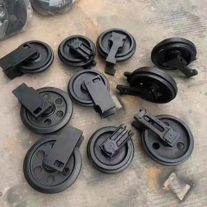 Bánh dẫn hướng phía trước chuyên dụng cho máy xúc đào Komatsu <span class=keywords><strong>PC40</strong></span> <span class=keywords><strong>PC40</strong></span>-<span class=keywords><strong>7</strong></span> PC50 PC55 PC30, phụ tùng gầm máy xúc đào mini - Product Image 1