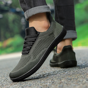 Chaussures d'été en maille respirantes et légères pour hommes et femmes, idéales pour le sport, le fitness, la course à pied et les activités décontractées (tailles 50 et plus) - Product Image 4