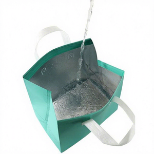 Sac isotherme de luxe personnalisé en tissu non tissé avec feuille d'aluminium, imperméable et grande capacité pour emballage à emporter - Product Image 1