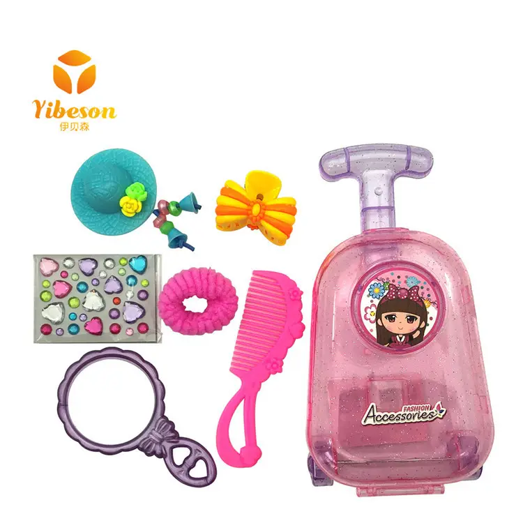 女の子のミニスーツケースのおもちゃは女の赤ちゃんのための化粧品セットのおもちゃを構成します