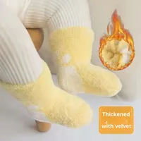 Herbst/Winter Crew Wadenlange Warme Flauschige Babysocken Weiche Plüsch Neugeborenen Thermosocken Rutschfest Antibakteriell Dick Gestrickt Kunstnerz
