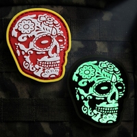 Produk Tren 2026 Patch PVC Velcro Bentuk Kustom Menyala dalam Gelap Logo Kustom Patch Karet PVC Hoop and Loop untuk Pakaian